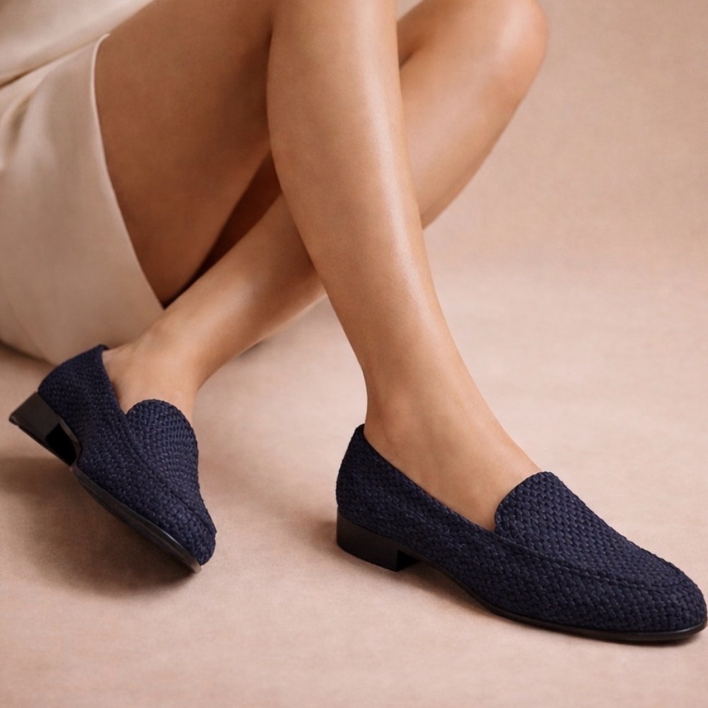 Stuart Weitzman Navy Woven Textured Flats Leather Sole Made in Spain Size 5.5